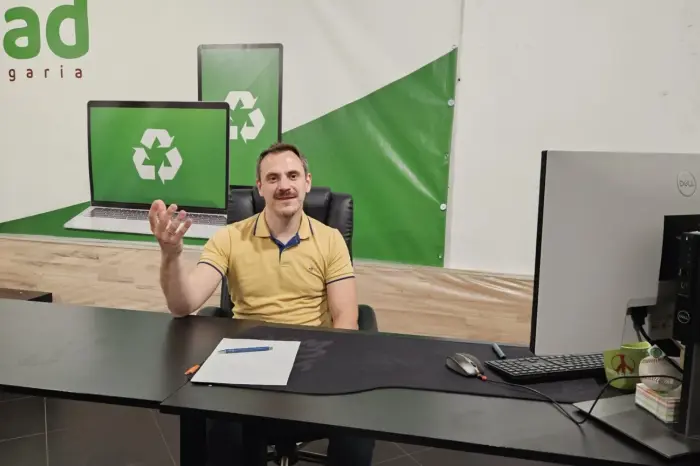 Evgeni Iliev on Bloomberg TV: "The Best Way to Handle E-Waste? Reuse It"